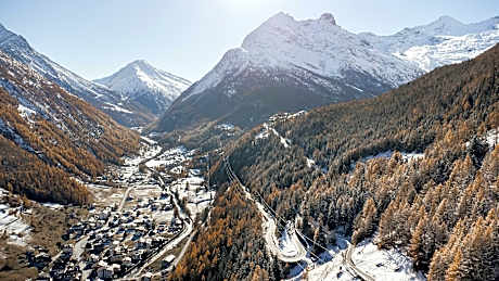 Waldhotel Fletschhorn Panoramic Retreat Saas Fee