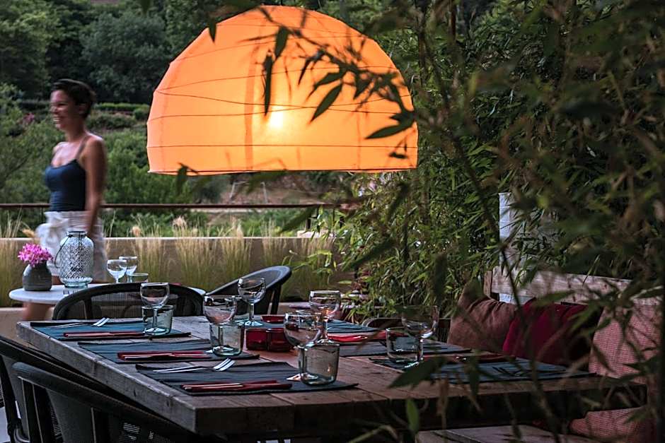 Ecole Olargues - Chambres & restaurant - Teritoria