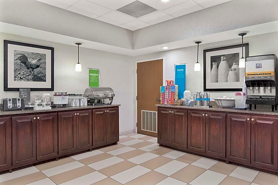 Hampton Inn By Hilton Lagrange