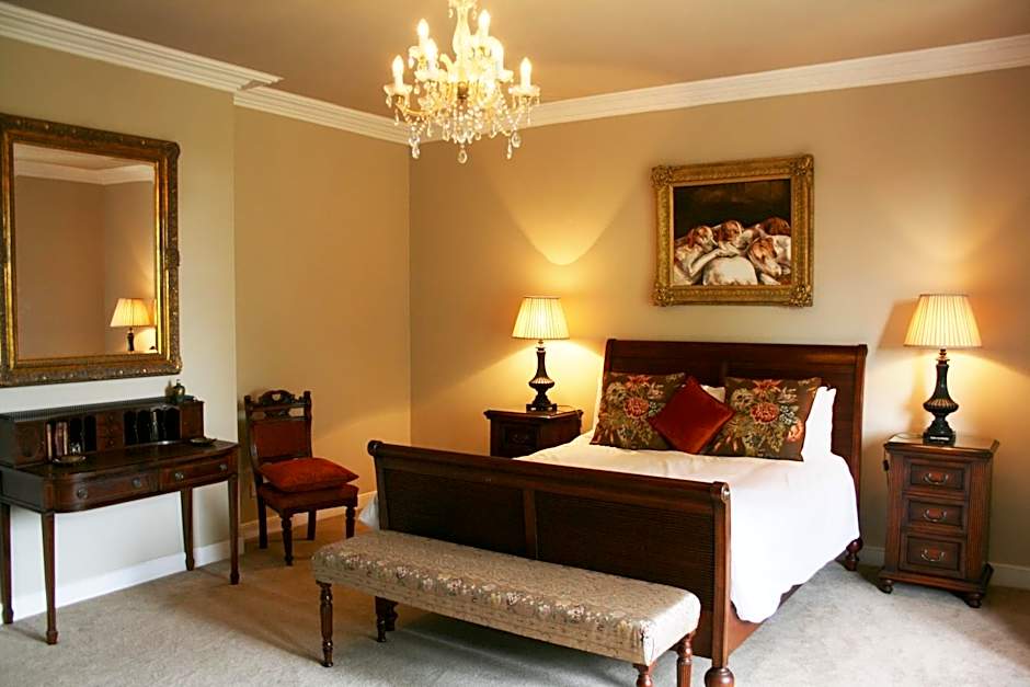 The Old Parsonage Country House
