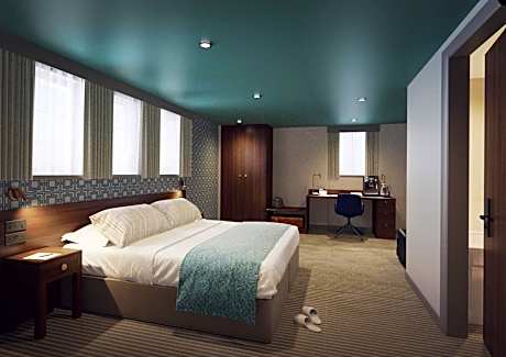 The Comet London Hatfield