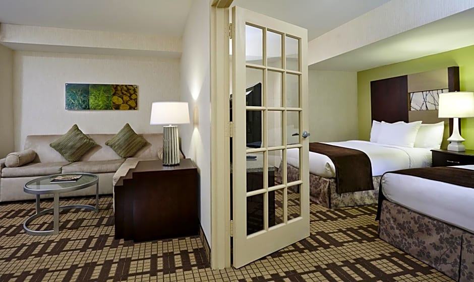 Zdjęcie 1 z 4 — 2 Double 2 Room Suite