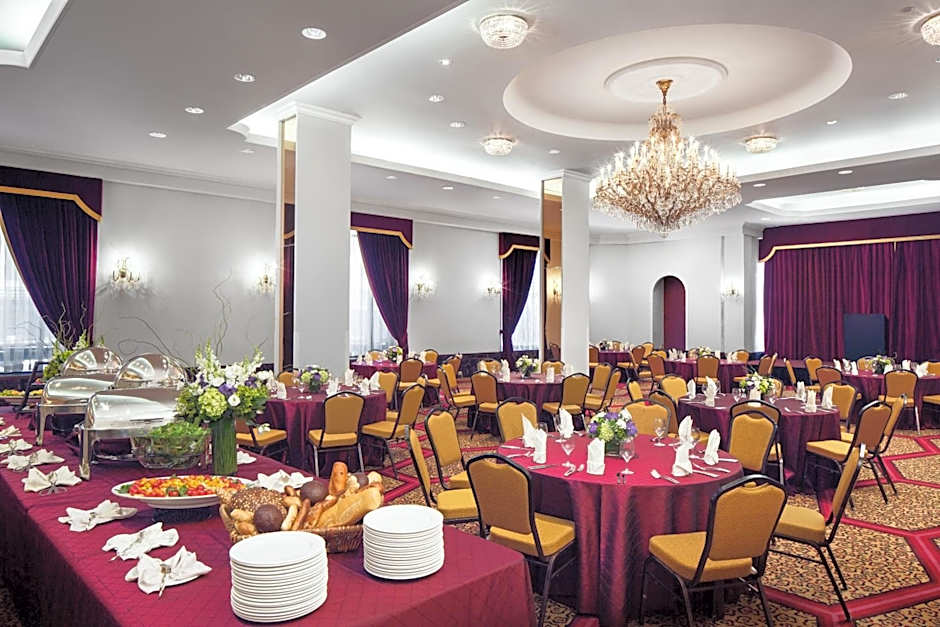 New Yorker by Lotte Hotels