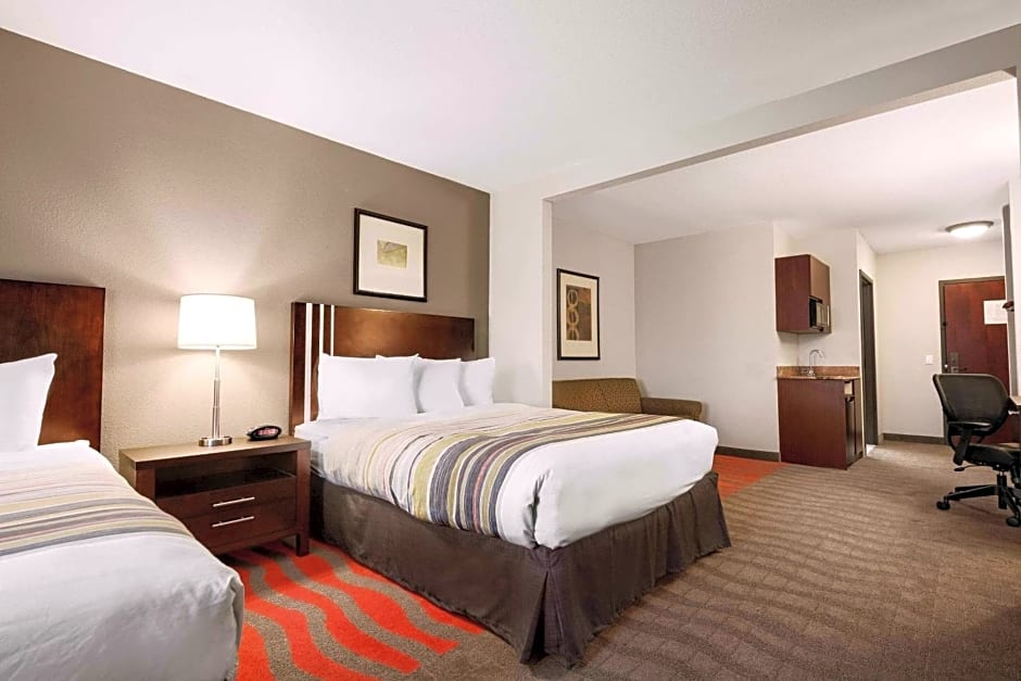 Country Inn & Suites by Radisson, Dearborn, MI