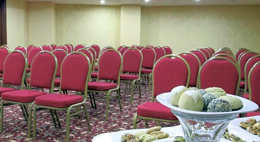 Hotel Senbayrak City