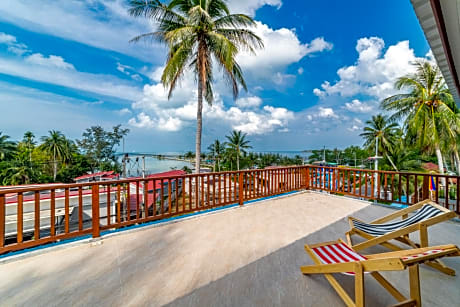 Le Grand Bleu Hotel