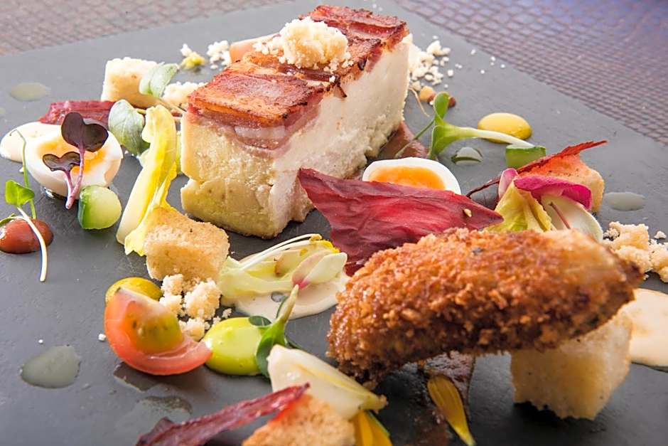 The Glenmoriston Townhouse Hotel