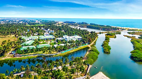Radisson Resort Pondicherry Bay