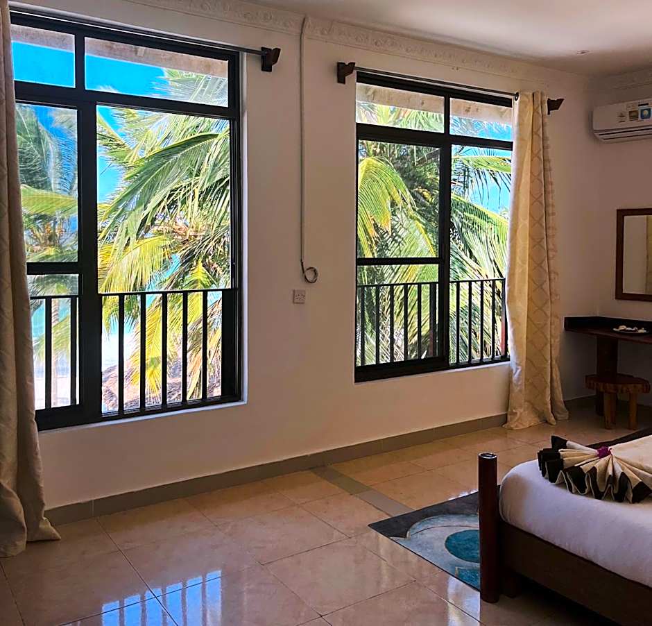 BIANCO AZZURRO Hotel & Restaurant