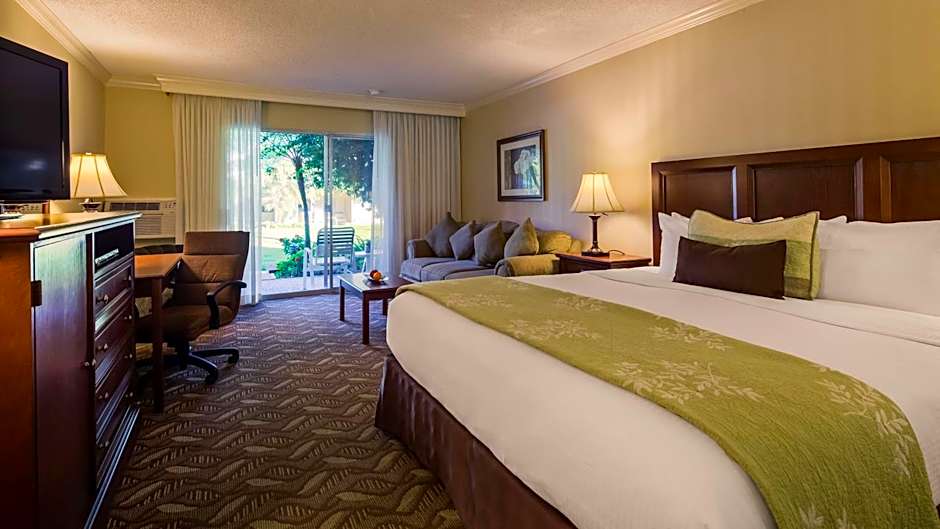 Best Western Plus Pepper Tree Inn