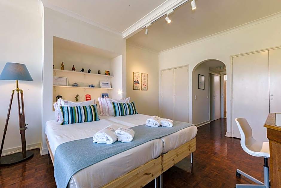 Rent4Rest Estoril Beachfront Apartments