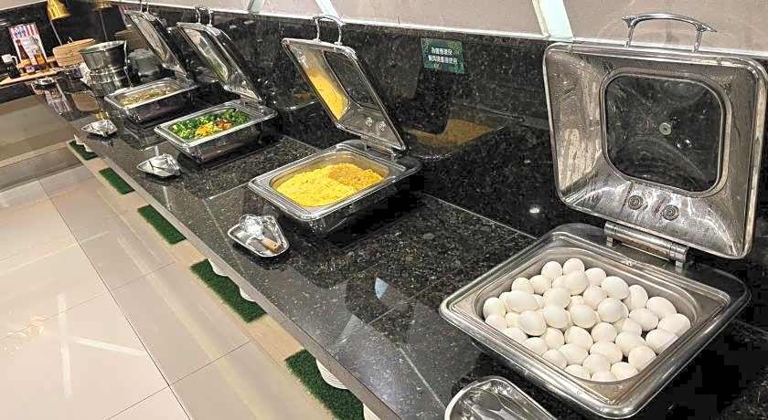 CHECK inn Taichung Zhongshan