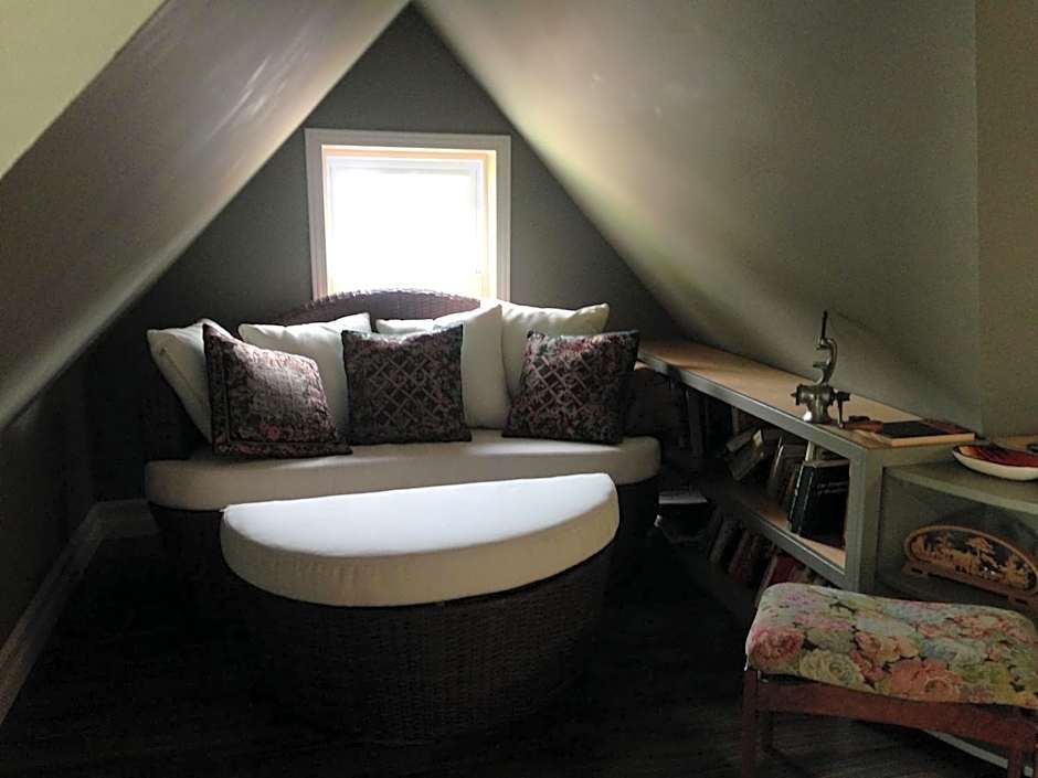 Bondy House Bed & Breakfast