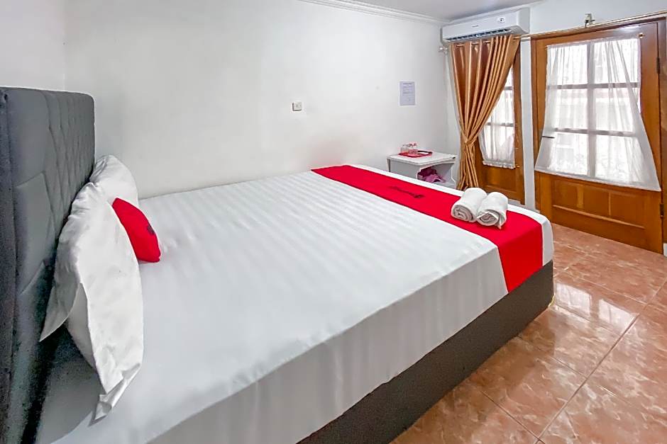 RedDoorz Syariah @ Sudirman Street Garut