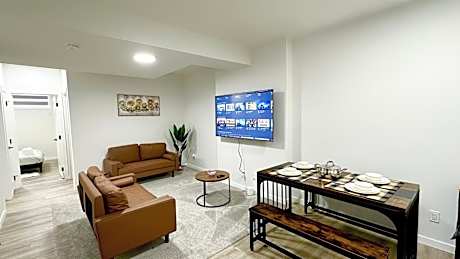New Luxury 2-Bedroom Suite in Calgary, AB