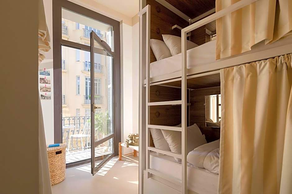 SLO Hostel Nice