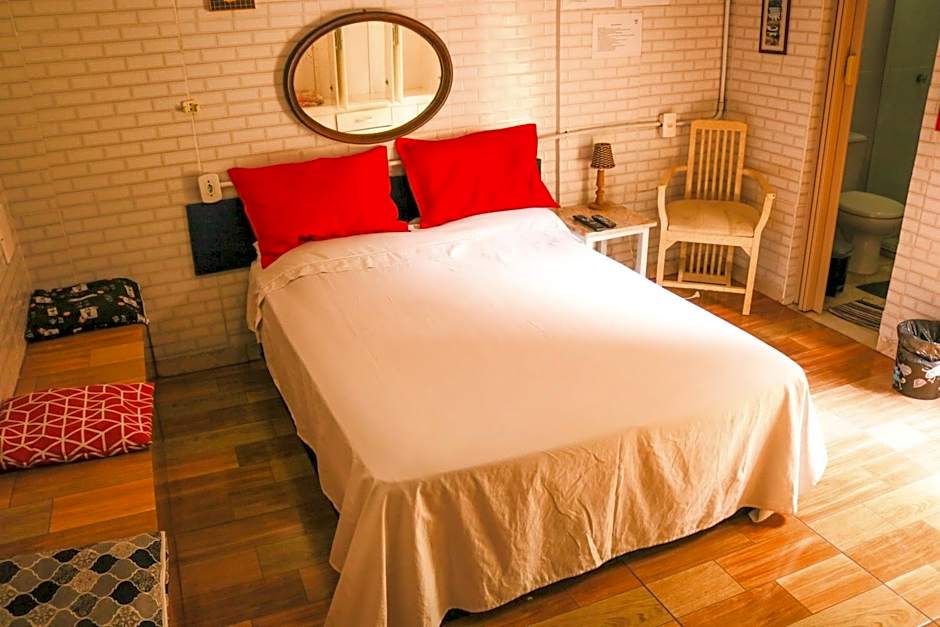 Casa da Cacaia e do Henrique