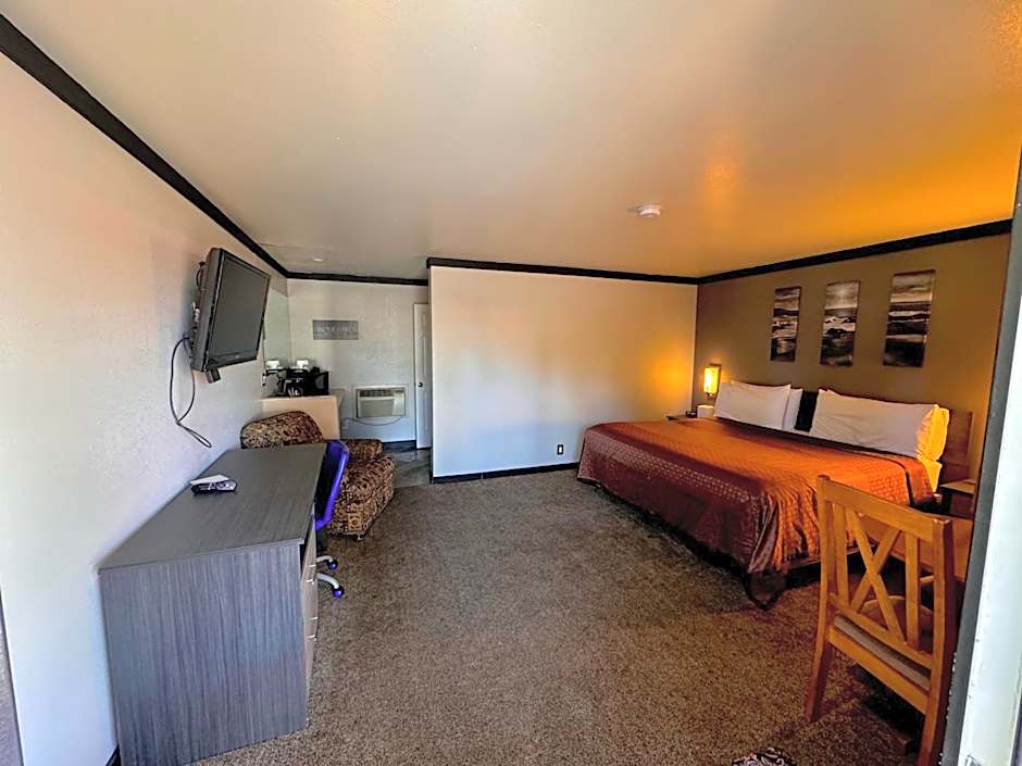 Cascade Lodge - Central Bend Retreat