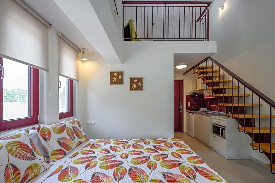 Elpiniki Luxury Rooms