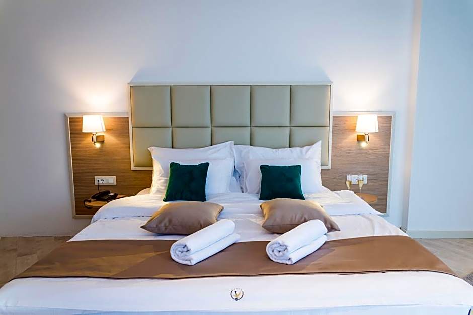 Hotel Kadmo by Aycon