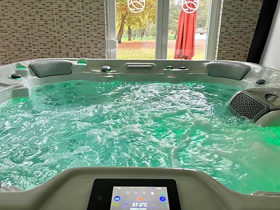 Öreg-tó Hotel és Rendezvénytér