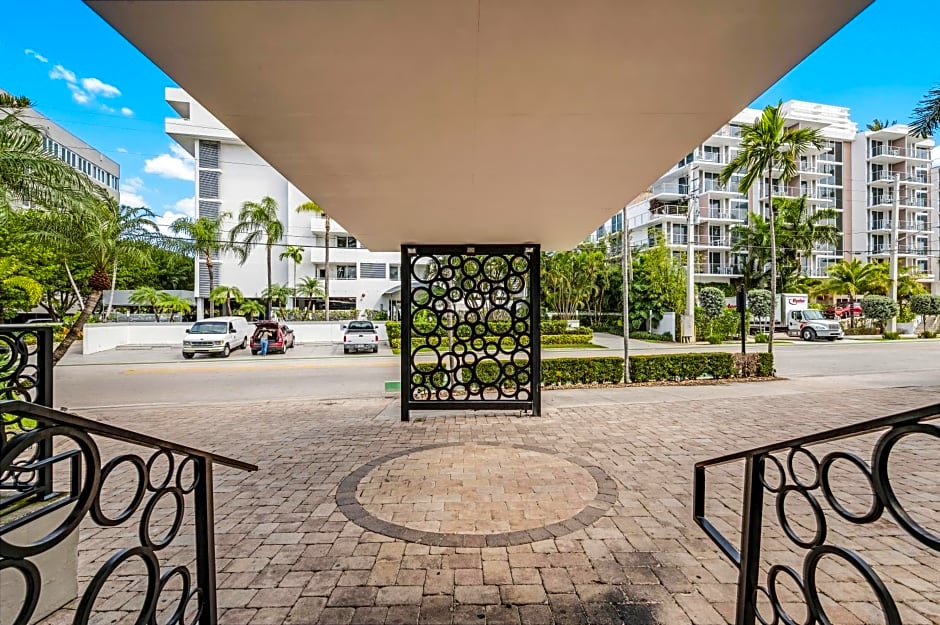 The Landon Bay Harbor-Miami Beach