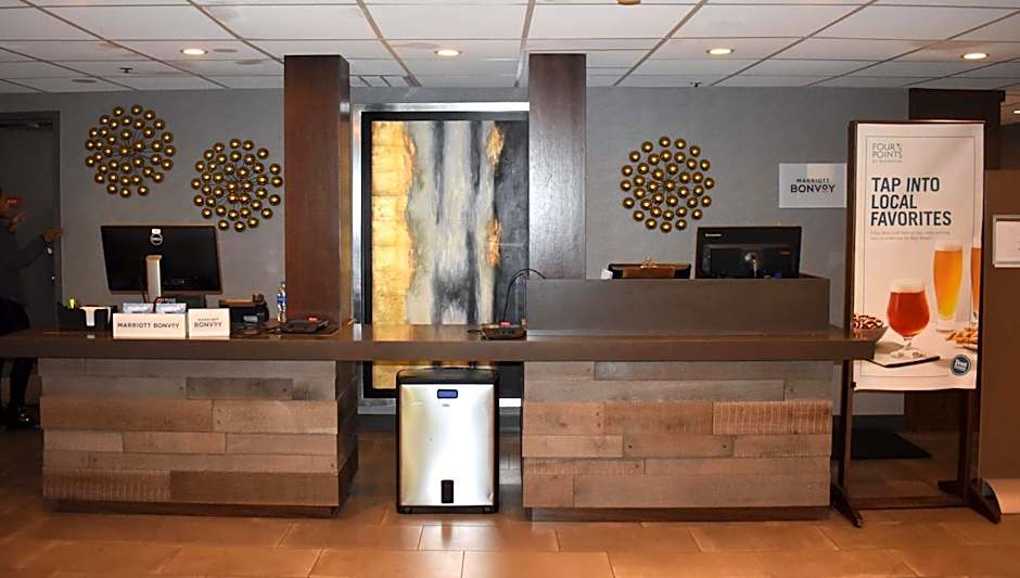 Four Points by Sheraton Chicago Westchester/Oak Brook