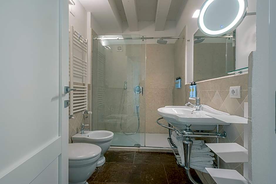 Palazzo Alfeo Aparthotel