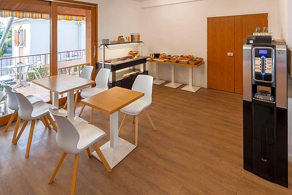 Sure Hotel by Best Western Saintes