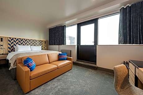 Balcony Room, 1 Super King Bed, City View