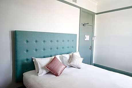 King Room with Shared Bathroom