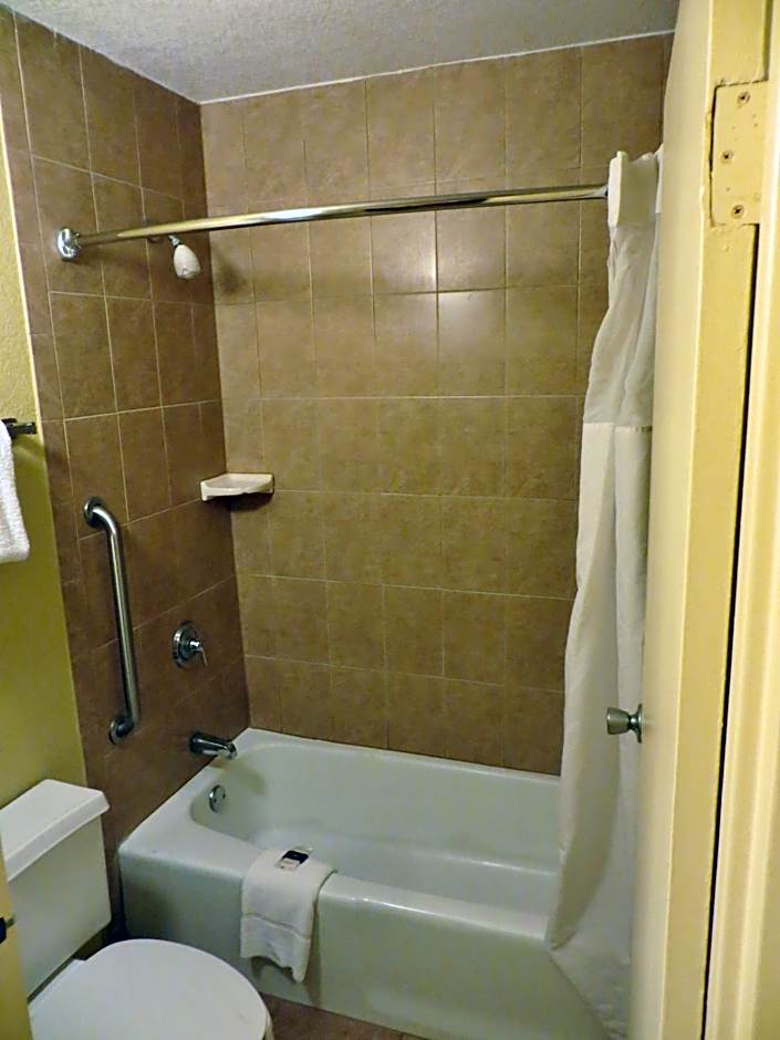 Days Inn by Wyndham Orlando Airport Florida Mall – Orlando, FL