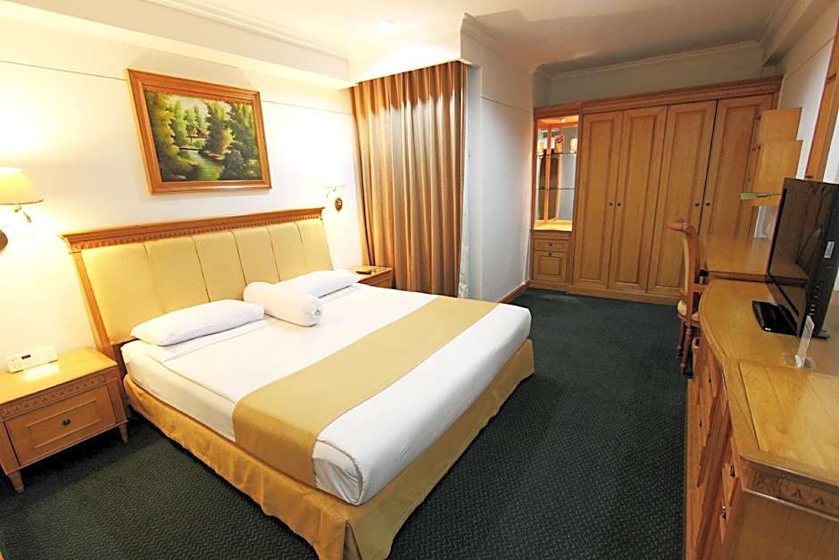 Harmoni Suites Hotel