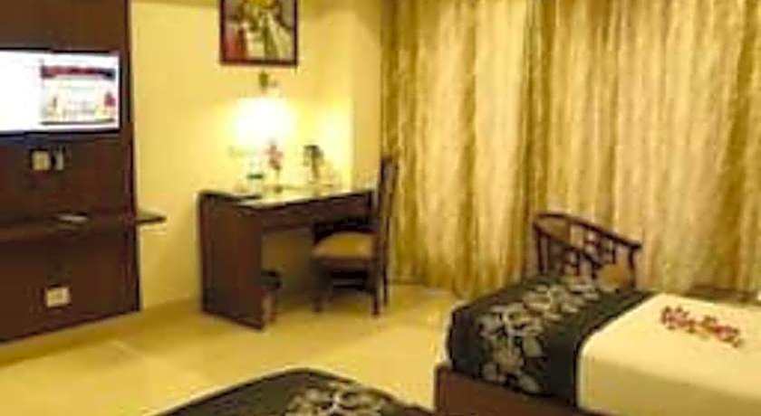 The Pearl Grand Hotel
