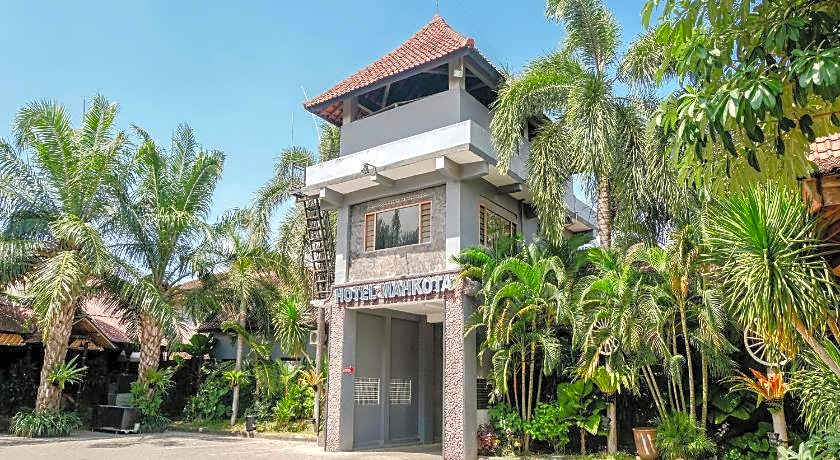 Hotel Mahkota Plengkung