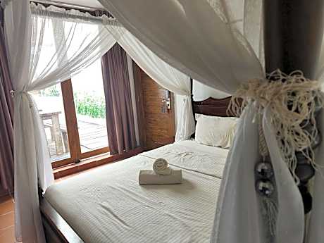 Deluxe Double with Balcony