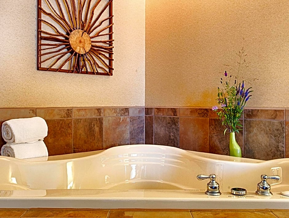 Best Western Premier The Lodge On Lake Detroit