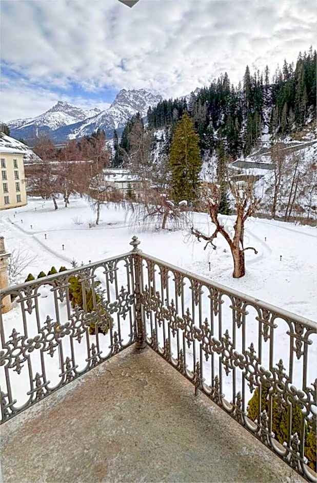 Scuol Palace - Culture, Nature & Health