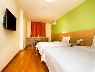 7 Days Inn Xi'an Zhonglou Dachai Zhangxueliang Memorial Hall