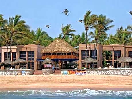 Villas El Rancho Green Resort