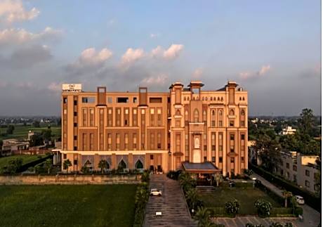 Geeta Sarovar Portico Panipat