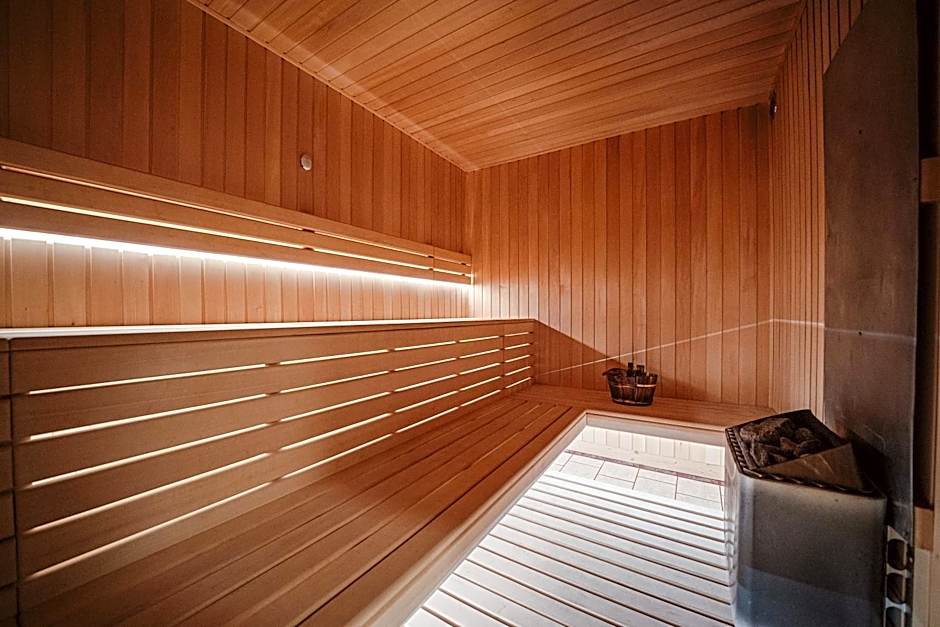 Zespół Tatry - Hotel Tatry i Budynek Turystyczny