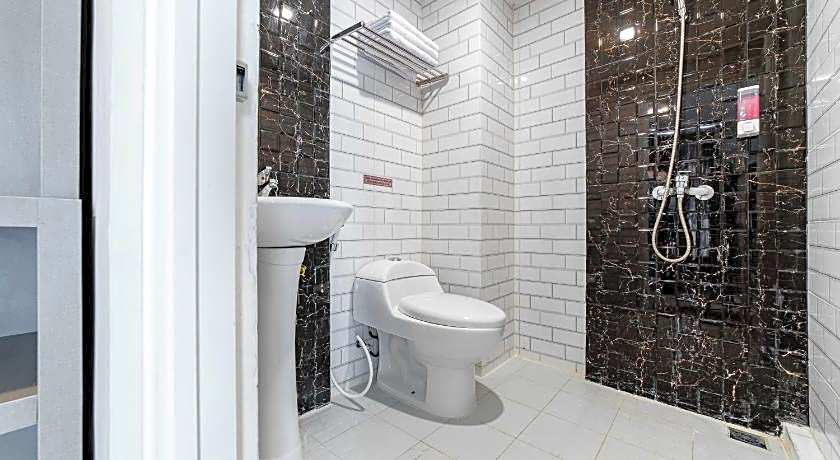 Tree Homestay Mitra RedDoorz