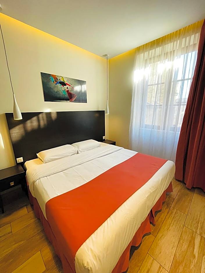 Central Hotel