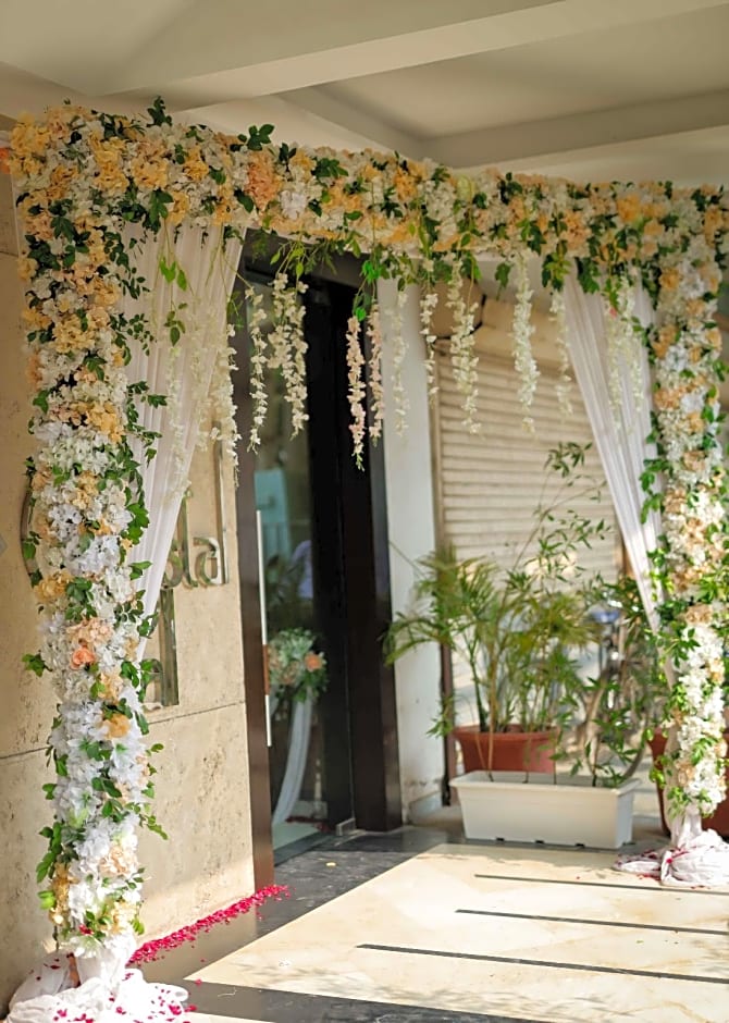 Hotel DS Clarks Inn Gurgaon