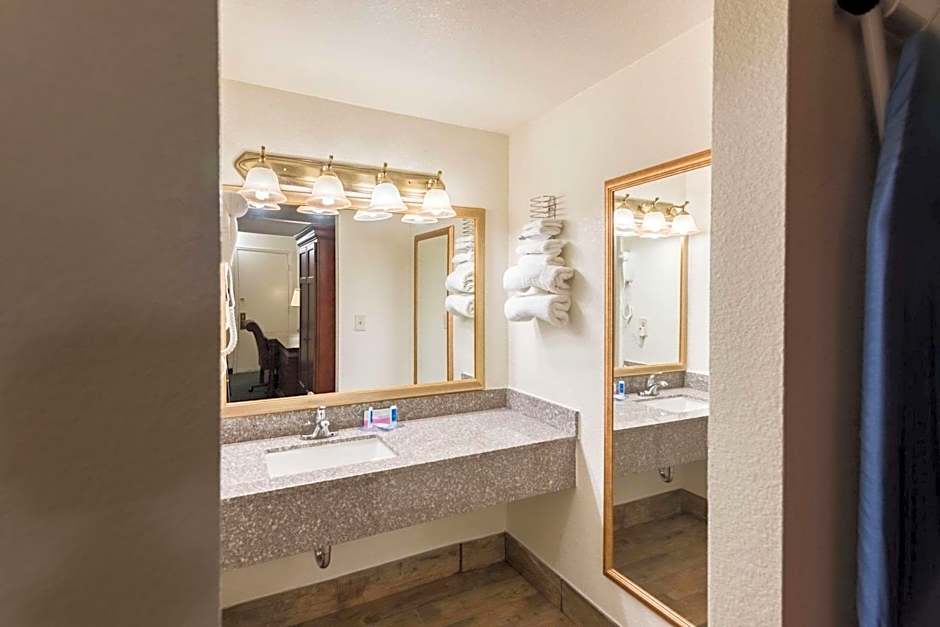 1st Interstate Inn Montrose