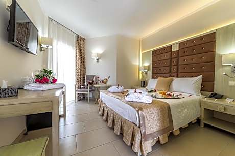 Double Room with Terrace