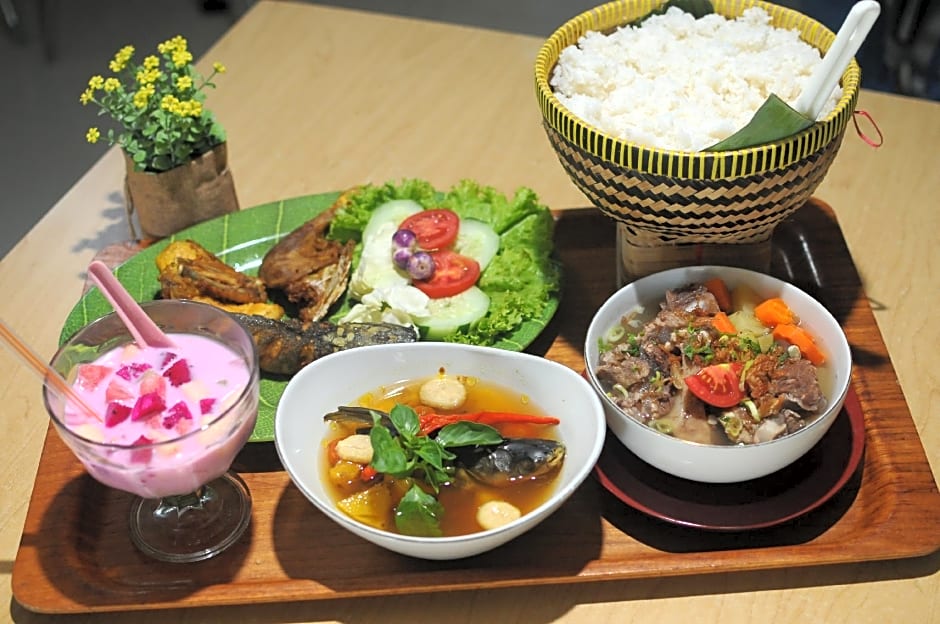 Tanjung Karang Hotel