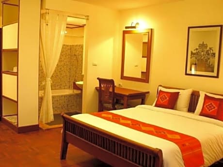 Avilla Phasouk Hotel