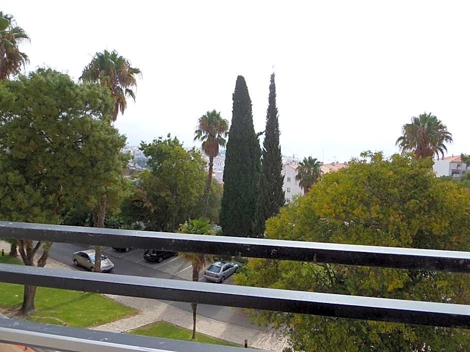 Albufeira Jardim by Umbral